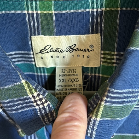 100% cotton Eddie Bauer plaid button down - Picture 2 of 6